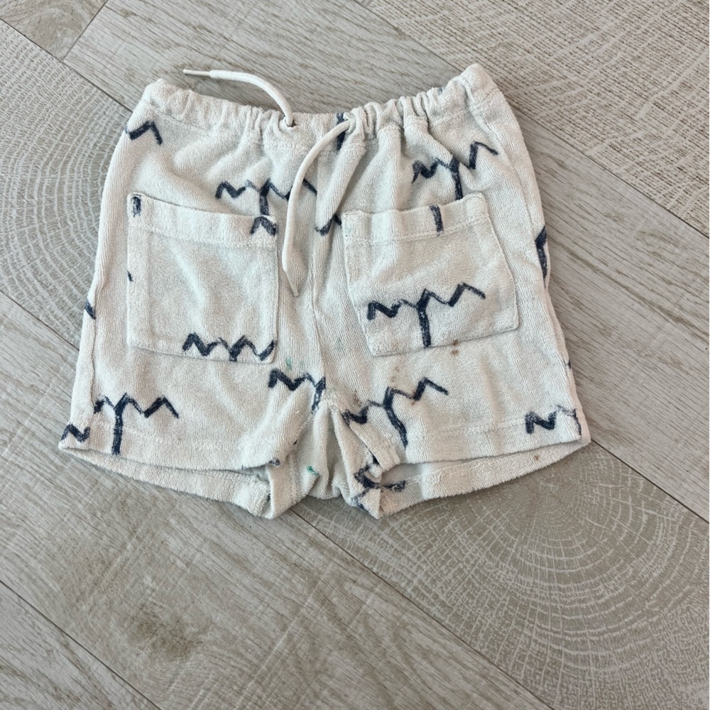 The animals observatory white Terry shorts size 3